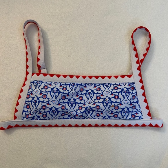 Bikini - Picture 2 of 3